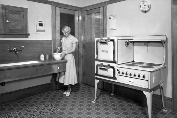1920s Kitchen