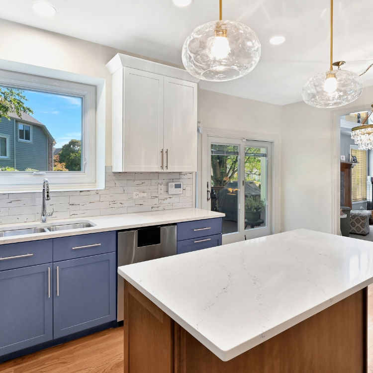 Coordinating With Your White Kitchen Cabinets