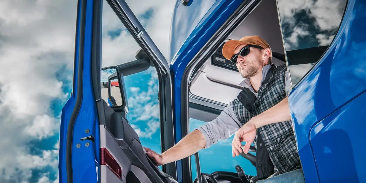 Line Haul vs. Long Haul: How to Improve Driver Retention for Both