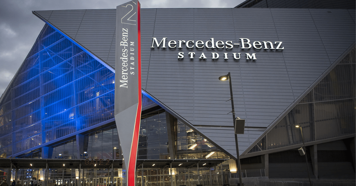 Metal Sign Fabrication: Is It Right For Your Business?