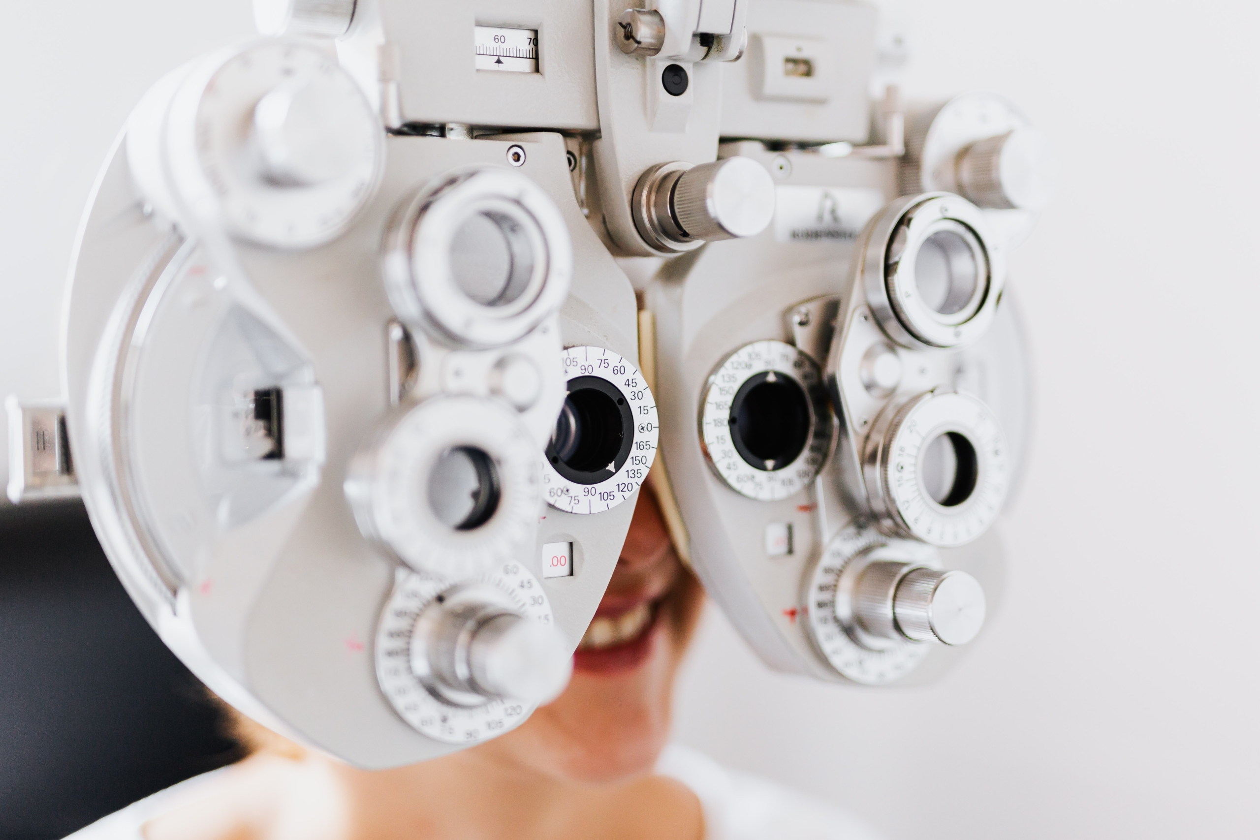 Save Your Vision: Maintaining Eye Health as You Age